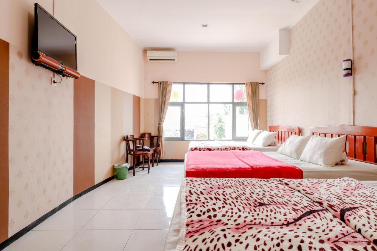 Hotel Bintang Malang Extérieur photo